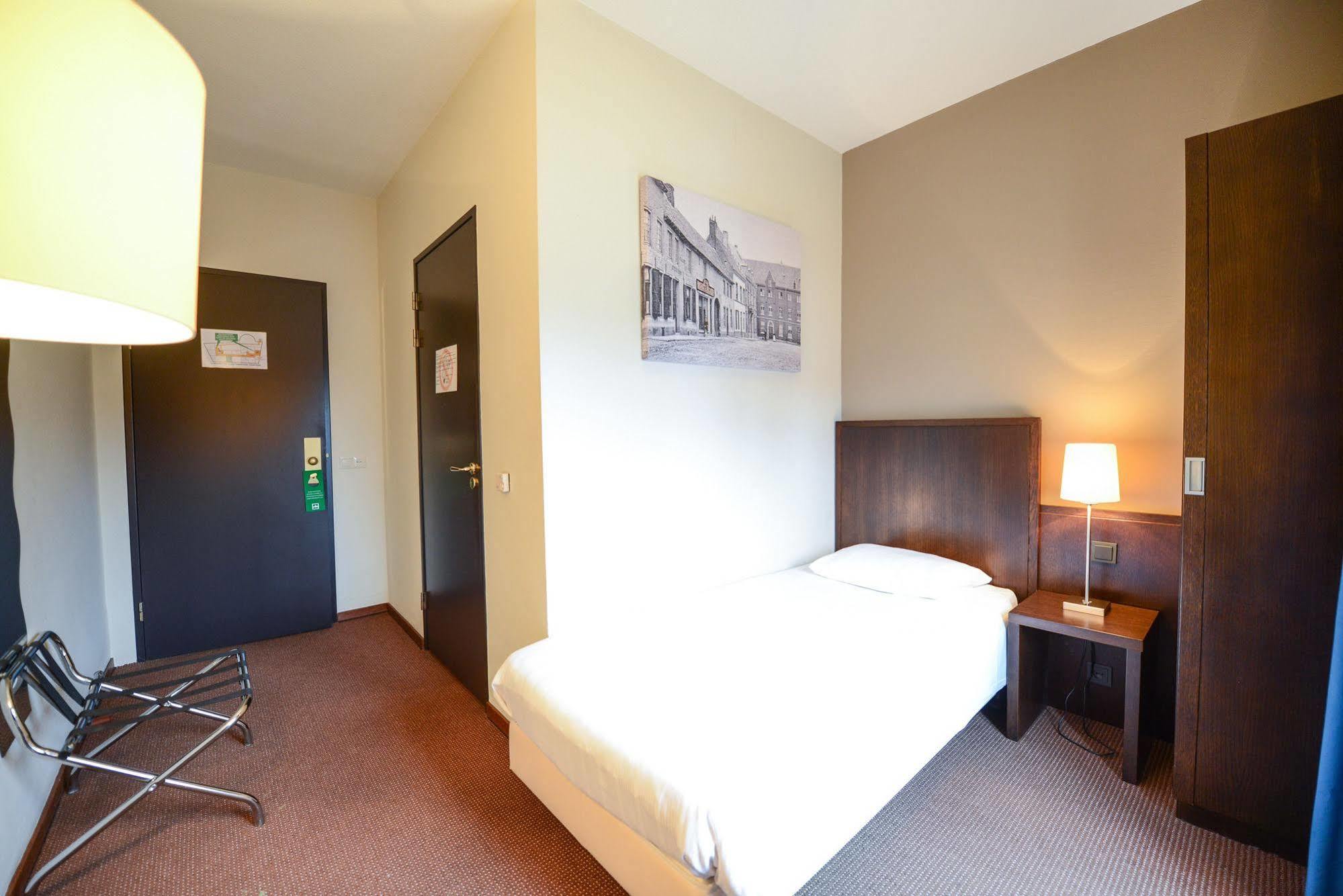 Hotel Munten Weert Kültér fotó