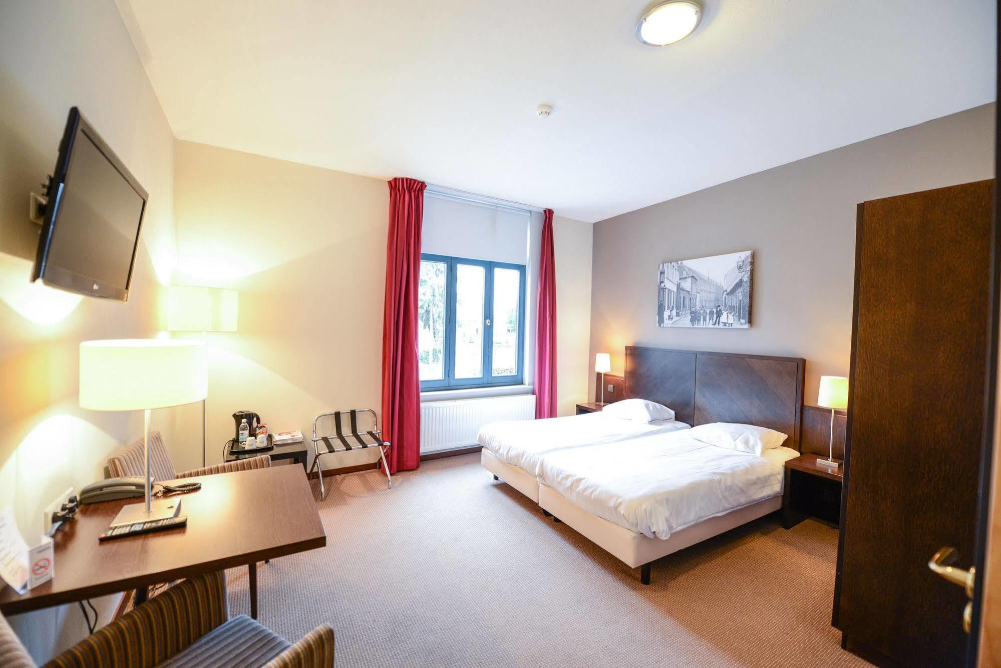 Hotel Munten Weert Kültér fotó