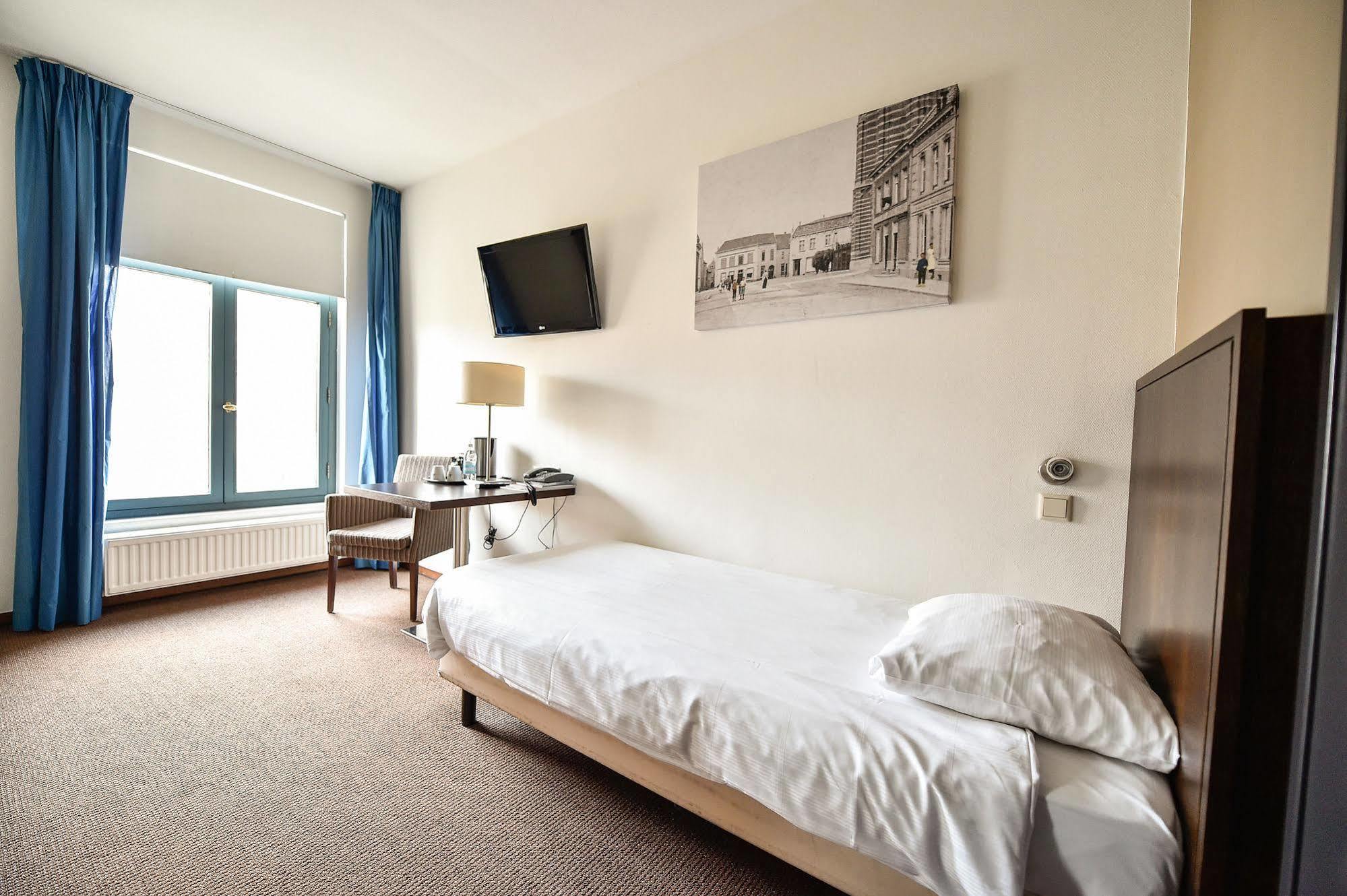 Hotel Munten Weert Kültér fotó